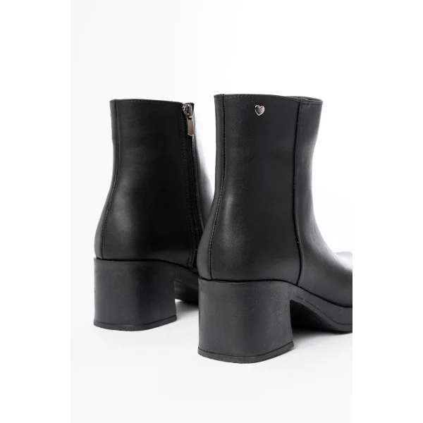 5109-3022 Siyah Fermuarlı Kalın Topuklu Günlük Kadın Bot