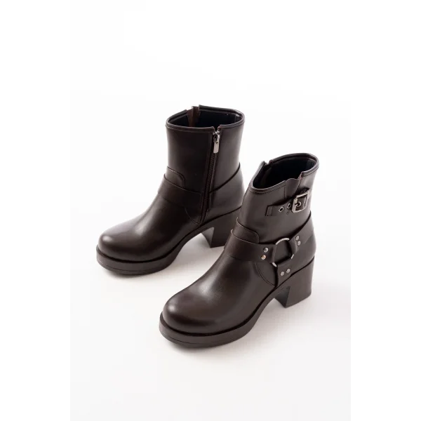 5109-3042 Kahverengi Toka Aksesuarlı Fermuarlı Kalın Topuklu Günlük Kadın Bot