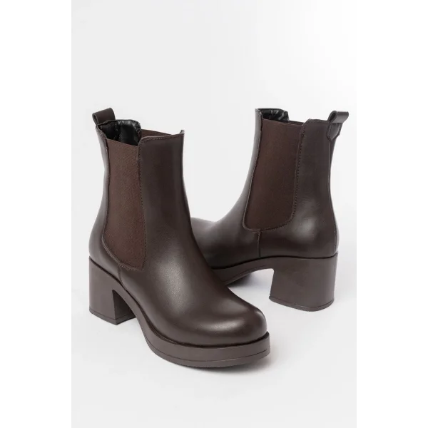 5109-3056 Kahverengi Lastikli Kalın Topuklu Günlük Kadın Bot