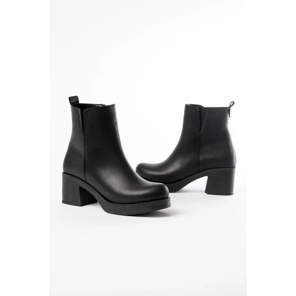 5109-3057 Siyah Lastikli Fermuarlı Kalın Topuklu Günlük Kadın Bot