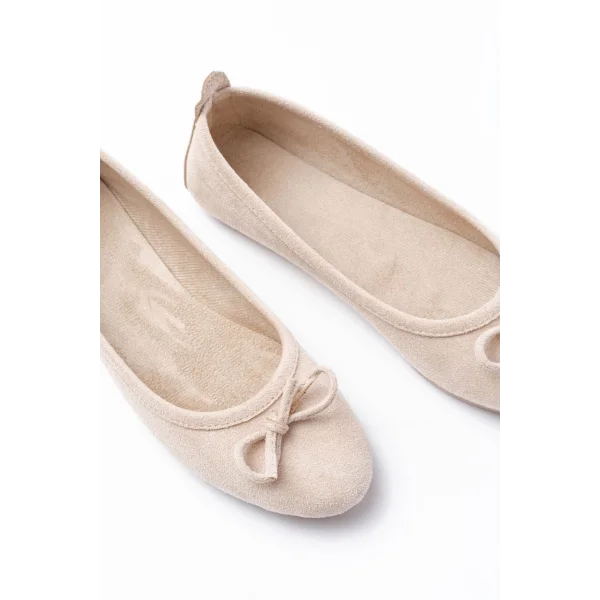 6101 Bej Süet Fiyonklu Günlük Kadın Babet