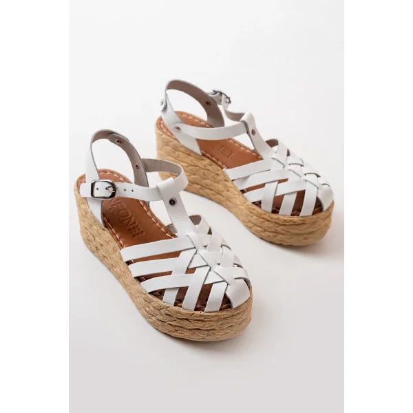 684-02 Beyaz Ortopedik Hakiki Deri Dolgu Kadın Sandalet