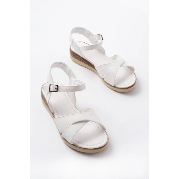 692-564 Beyaz Ortopedik Taban Çapraz Tokalı Kadın Sandalet