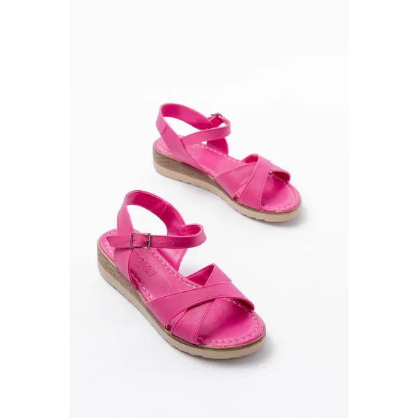 692-564 Fuşya Ortopedik Taban Çapraz Tokalı Kadın Sandalet