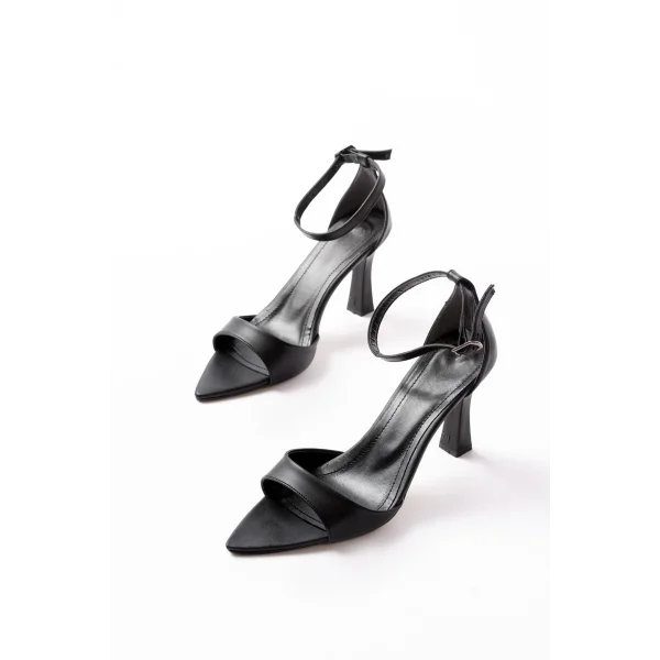 718 Siyah Cilt Sivri Burunlu Topuklu Bilekten Bağlamalı Kadın Ayakkabı