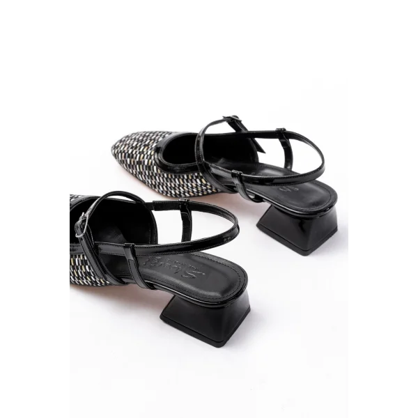 720 Siyah Desenli Arkası Açık Günlük Kadın Sandalet