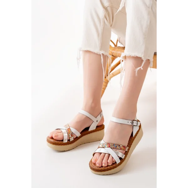 730-015 Beyaz Garni Ortopedik Hakiki Deri Dolgu Kadın Sandalet