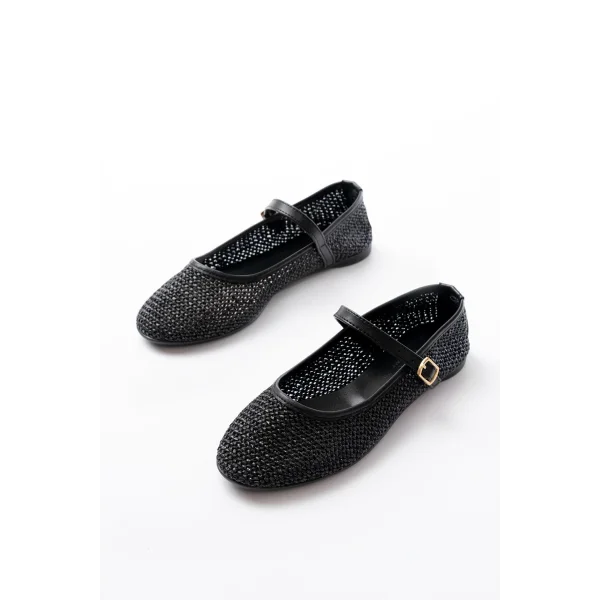 7432 Siyah Fileli Toka Detaylı Günlük Kadın Babet