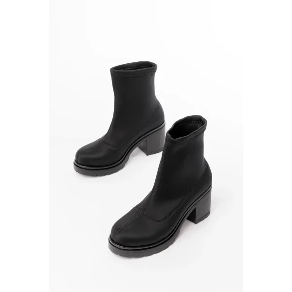 767-3011 Dalgıç Siyah Kalın Topuklu Günlük Kadın Bot