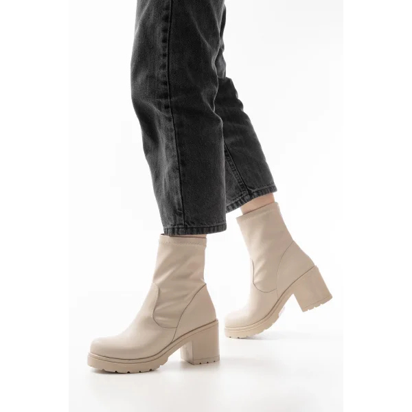 767-3040 Bej Günlük Kalın Topuklu Kadın Bot