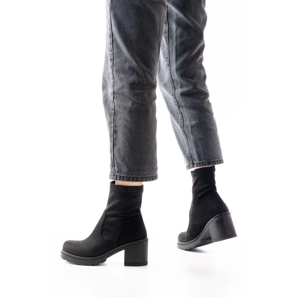 767-3040 Siyah Süet Günlük Kalın Topuklu Kadın Bot