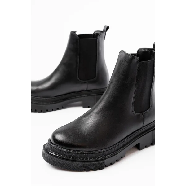 812-2137 Siyah Lastikli Günlük Kadın Bot