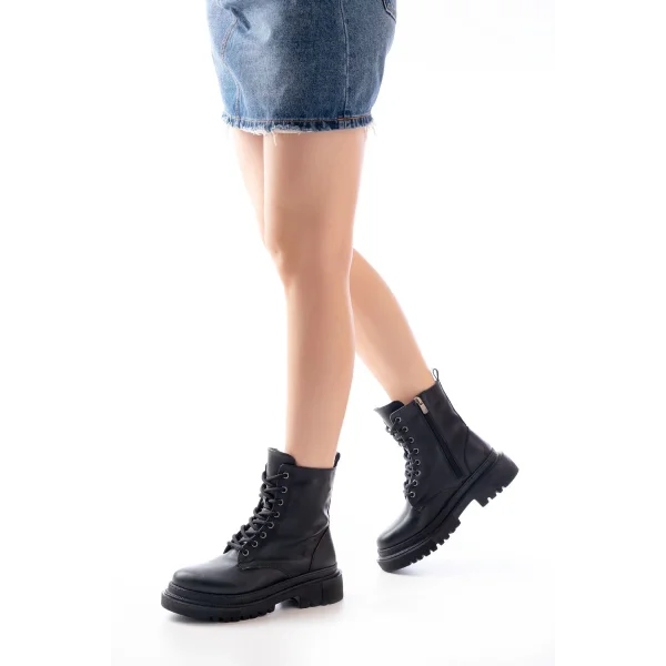 812-356 Siyah Bağcıklı Fermuarlı Günlük Kadın Bot