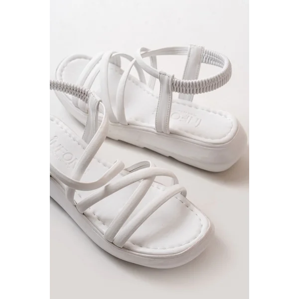 841-841 Beyaz Lastikli Günlük Kadın Sandalet