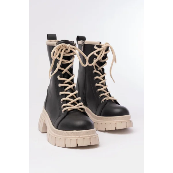 842-2961 Siyah Bağcıklı Kalın Tabanlı Fermuarlı Günlük Kadın Bot