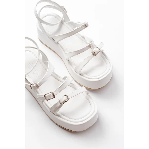 861-1222 Beyaz Tokalı Bilekten Bağlamalı Dolgu Kadın Sandalet