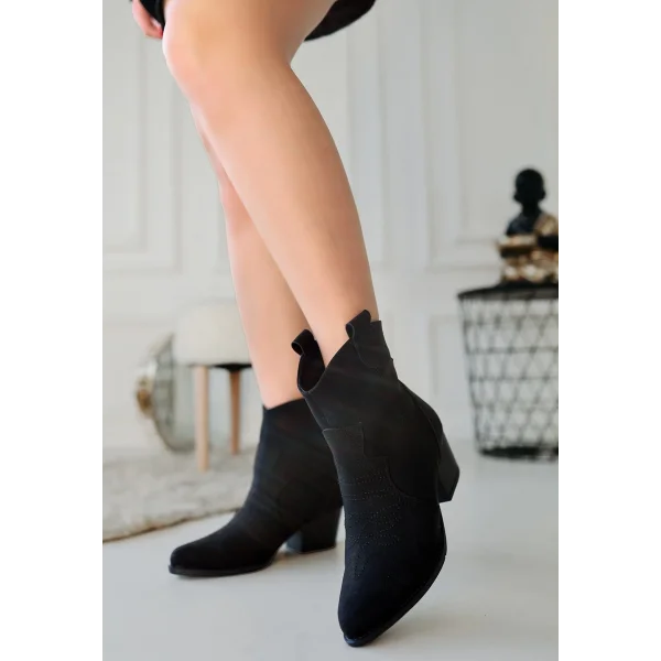 Akver Siyah Nubuk Topuklu Bot