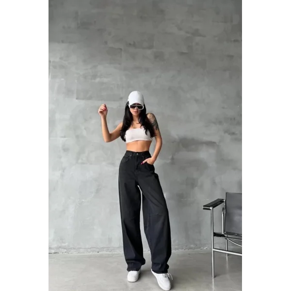 Arkadan tokalı jeans pantolon Siyah