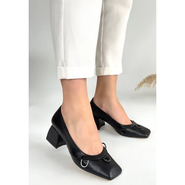 Cande Siyah Cilt Topuklu Ayakkabı