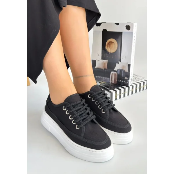 Carin Siyah Keten Bağcıklı Spor Ayakkabı