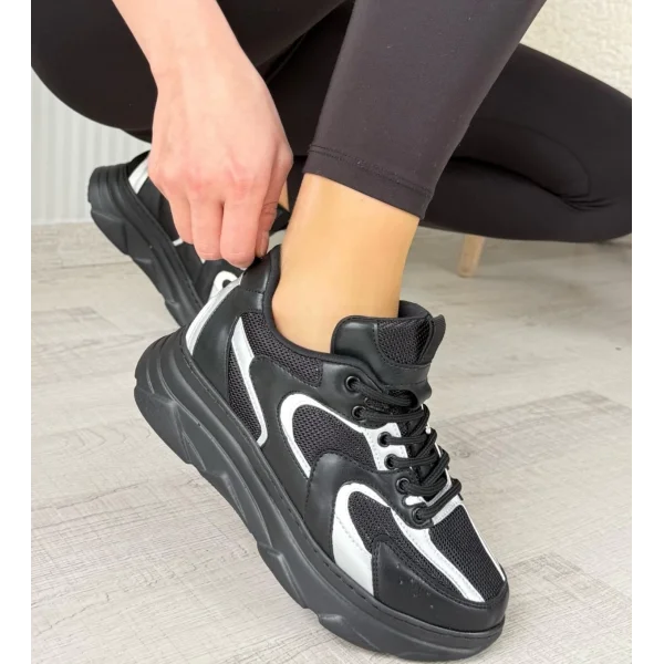 Cata Siyah Cilt Beyaz Detaylı Spor Ayakkabı