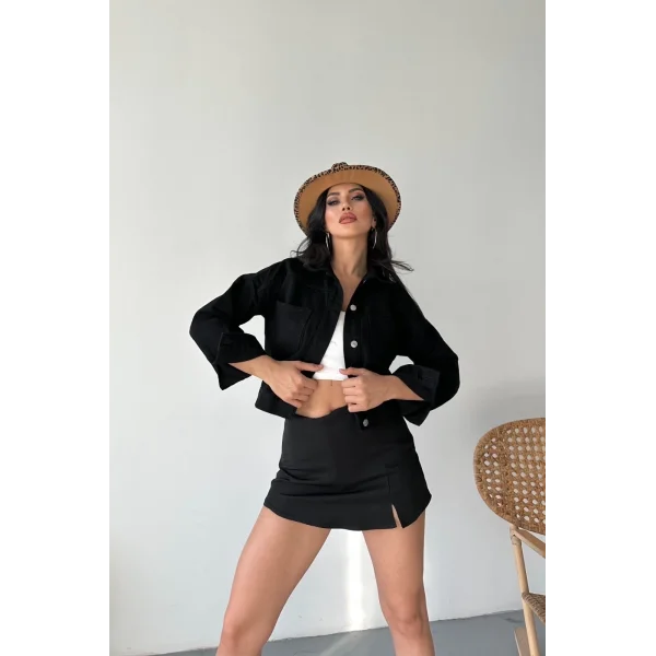 Çift cepli kol katlamalı süper taş enzim yıkamalı crop kot ceket siyah d2000