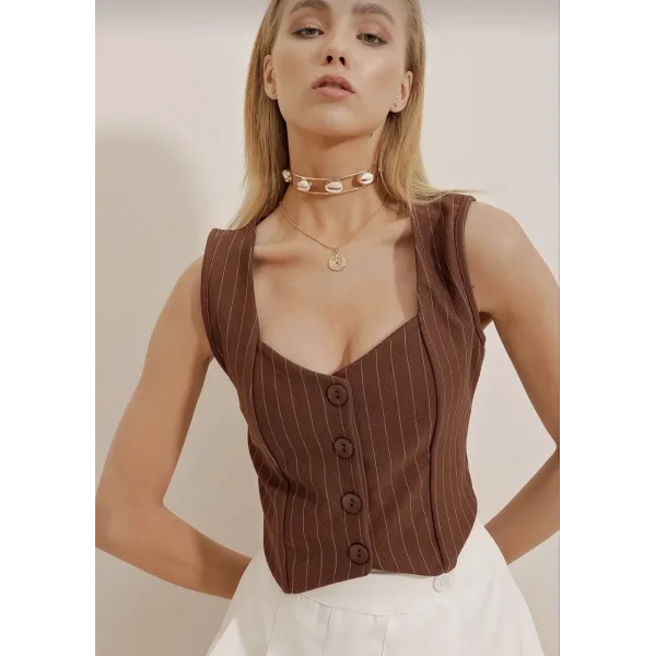 Çizgili krep düğmeli yelek kahve s3395
