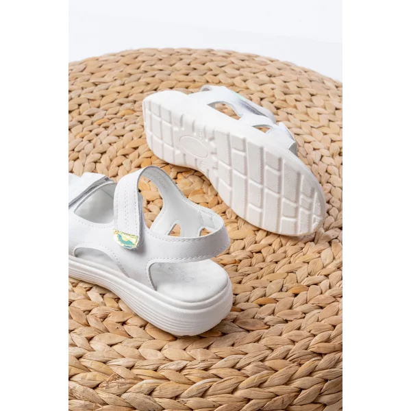 DM-363  Beyaz Baret Cırtlı Dikişli Günlük Kadın Sandalet