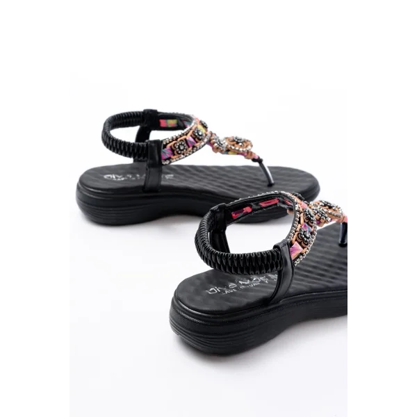 DM-609 Siyah Taşlı Arka Lastikli Parmak Arası Kadın Sandalet