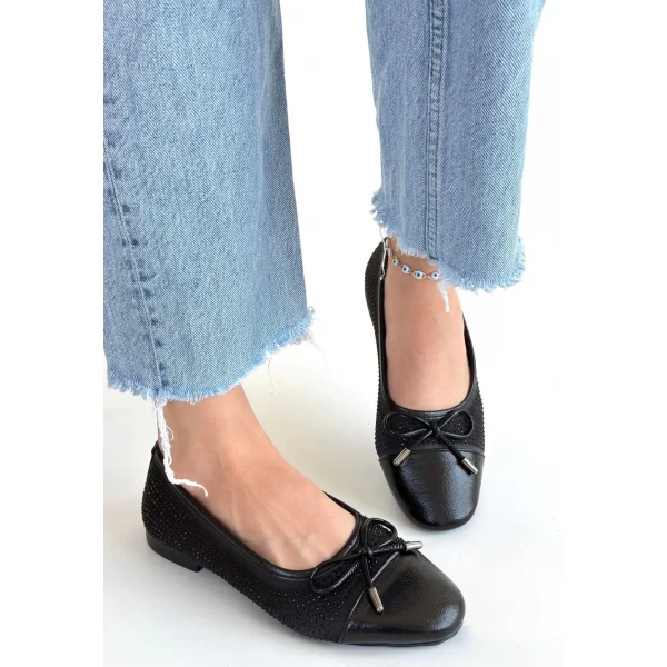 Etya Siyah Cilt Babet Ayakkabı