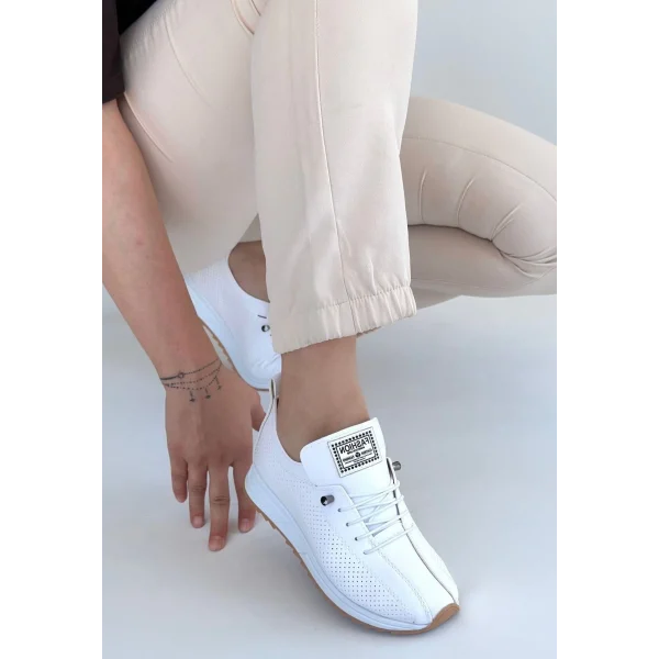 Fiert Beyaz Cilt Bağcıklı Spor Ayakkabı