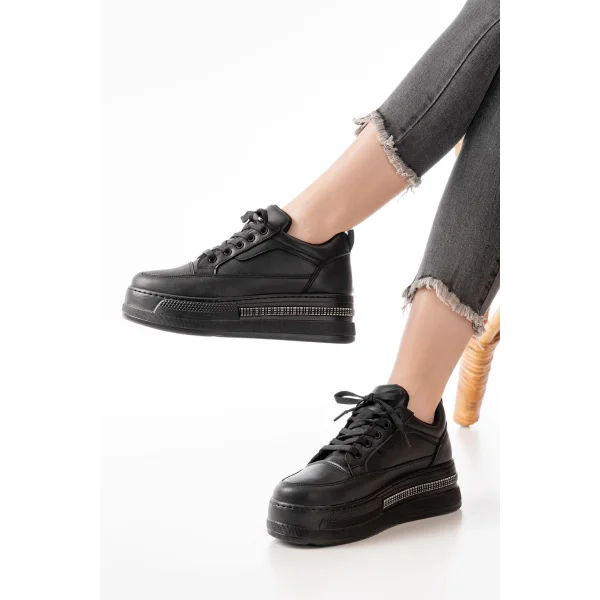 FLN-1999 Siyah Bağcıklı Taban Taş Aksesuarlı Günlük Spor Ayakkabı