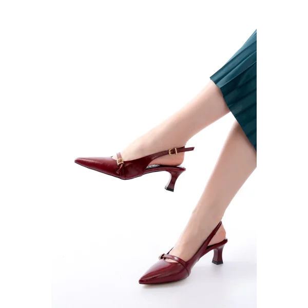 H-470 Bordo Rugan Baret Tokalı Arkası Açık Günlük Kadın Sandalet