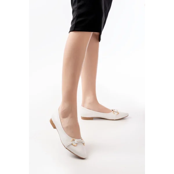 İNF-129 Beyaz Günlük Taş Aksesuarlı Babet