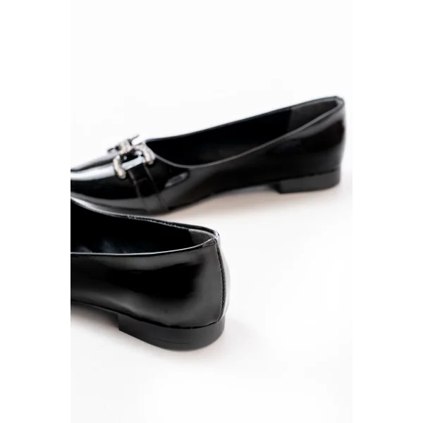 İNF-133 Siyah Rugan Taşlı Tokalı Günlük Kadın Babet