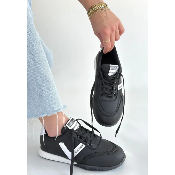 Jowen Siyah Cilt Beyaz Detaylı Bağcıklı Spor Ayakkabı