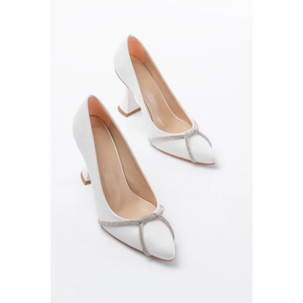 K-10 Beyaz Günlük Sarmal Taşlı Topuklu Kadın Ayakkabı