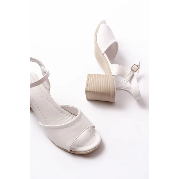 K-13 Beyaz Günlük  Topuklu Kadın Sandalet