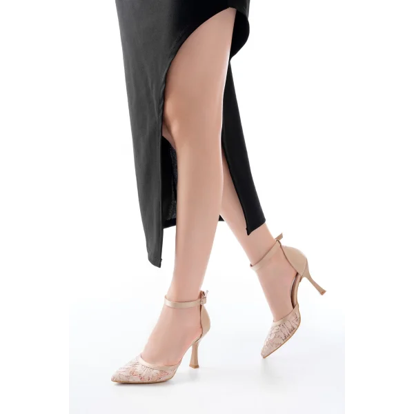 K-404 Bej Fileli Çiçek Detaylı  Kadın Topuklu Ayakkabı