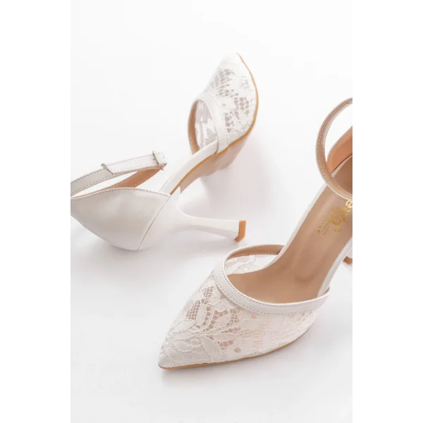 K-404 Beyaz Fileli Çiçek Detaylı  Kadın Topuklu Ayakkabı