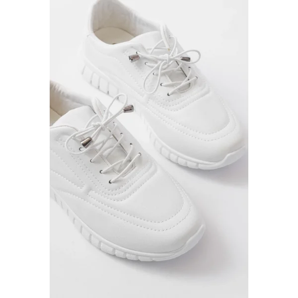 K-504 Beyaz Bağcıklı Desenli Günlük Spor Ayakkabı