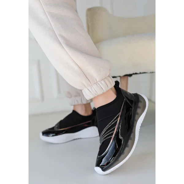 Keita Siyah Rugan Streç Detaylı Spor Ayakkabı