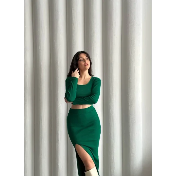 Kolllu alt üst takım