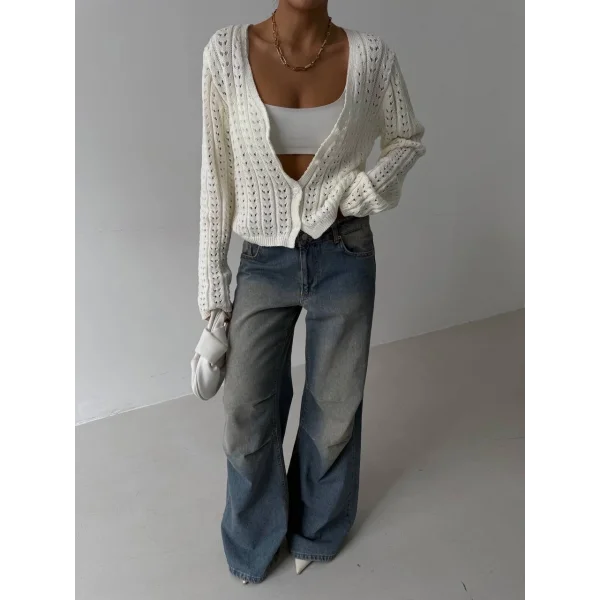 Küçük düğmeli küçük örgülü triko hırka beyaz