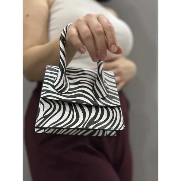 luxe siyahbeyaz cilt çanta