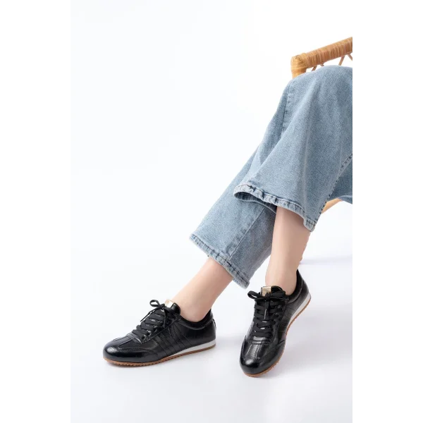 M-1009 Siyah Rugan Bağcıklı Günlük Kadın Spor