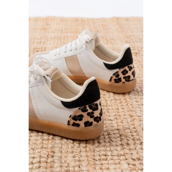 M-6006 Beyaz Garni Leopar Desenli Bağcıklı Termo Taban Günlük Kadın Spor