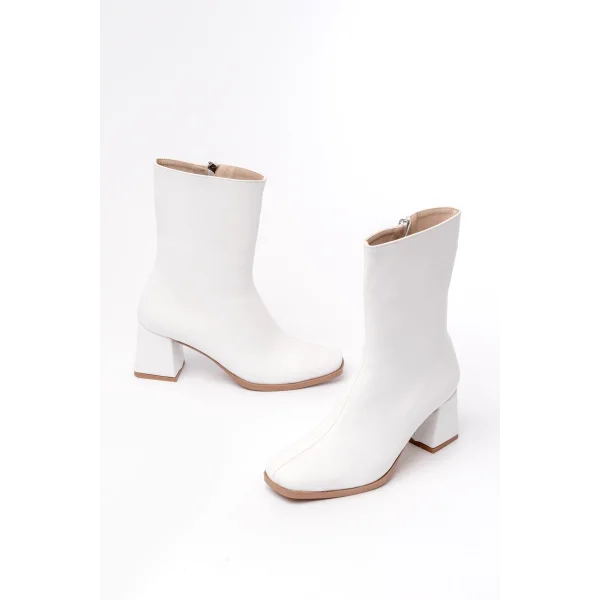 MSK-032 Beyaz Topuklu Fermuarlı Kadın Bot