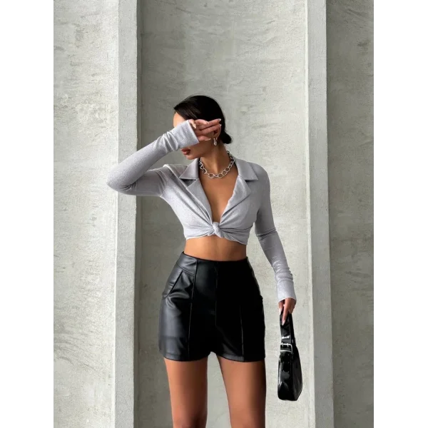 Parçalı cepli deri şort siyah w26312