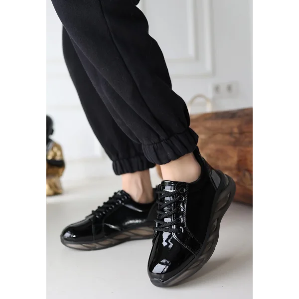 Piona Siyah Rugan Gri Tabanlı Spor Ayakkabı